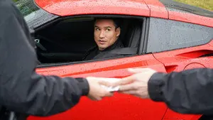 Новичок 1 сезон 16 серия — плитка